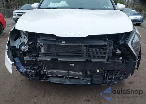 2023 Kia Sportage Hybrid Ex z USA, uszkodzony, nr VIN KNDPVCAG3P7105565